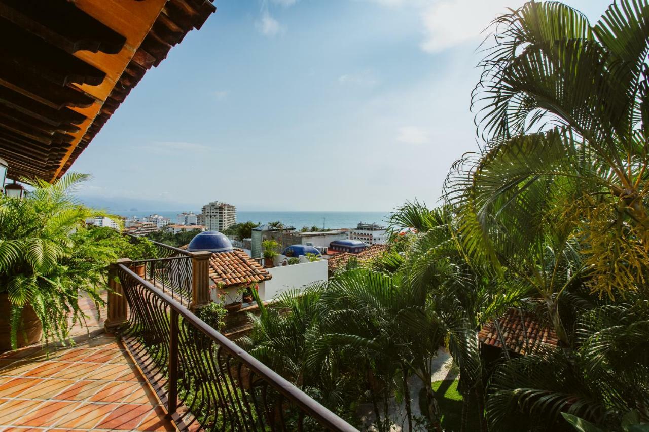 Отель Hacienda San Angel Пуэрто-Вальярта Экстерьер фото