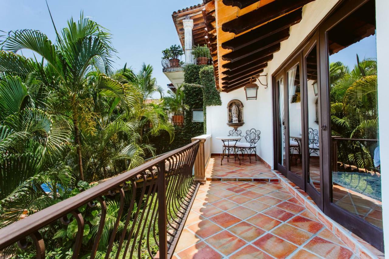 Отель Hacienda San Angel Пуэрто-Вальярта Экстерьер фото