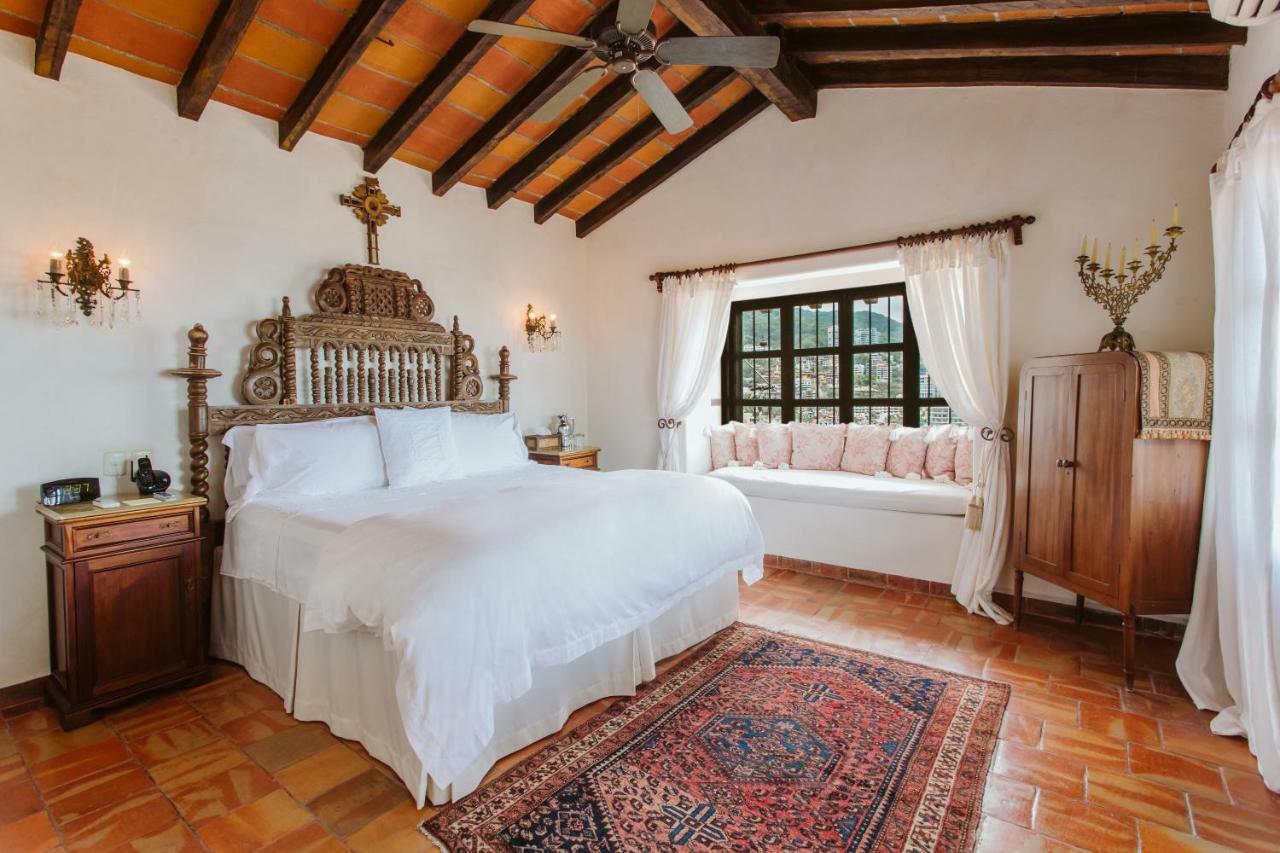 Отель Hacienda San Angel Пуэрто-Вальярта Экстерьер фото